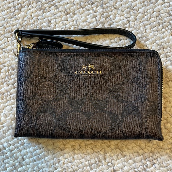 Coach Handbags - Coach double zipper wristlet wallet - perfect condition - signature leather